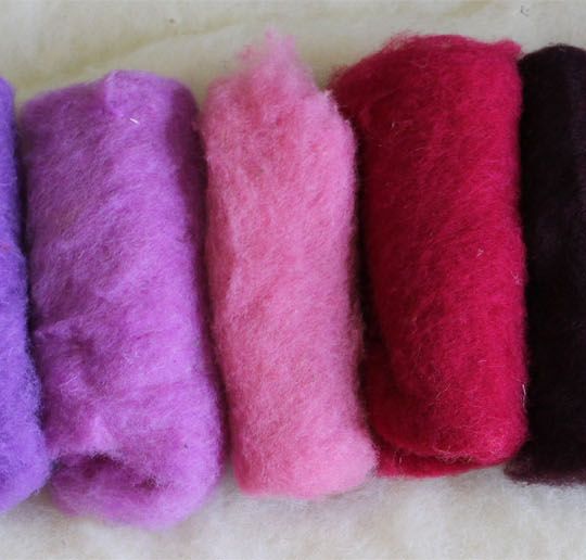 schwarz – anthrazit – violett – lila – rosa - mittelrot - brombeer - rostrot - hellrot